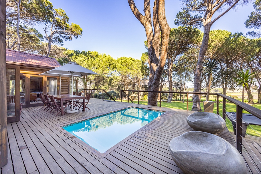5 Bedroom Property for Sale in Somerset West Rural Western Cape